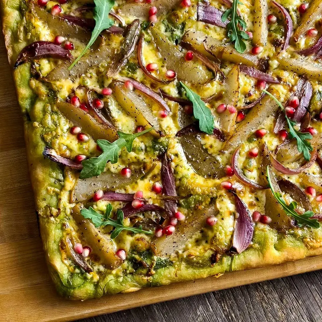 Roasted Pear and Havarti Pan Pizza