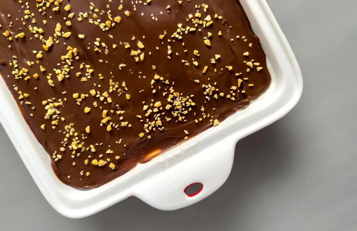 No-Bake 4-Layer Ice Cream Dessert in Tray