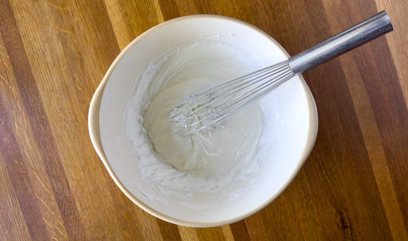 Mixing Olive Oil and Yoghurt