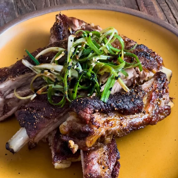black_garlic_salt _pepper_ribs_spicy_scallion_salad_1500
