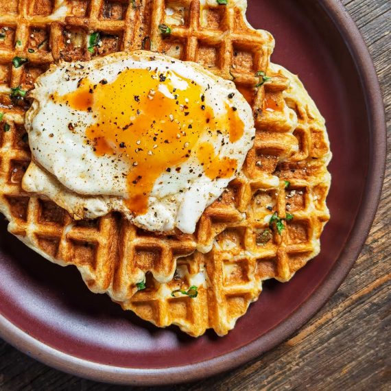 crabmeat_scallion_waffles_1500