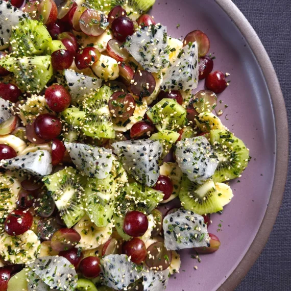 fruit_salad_with_furikake_closeup_1500