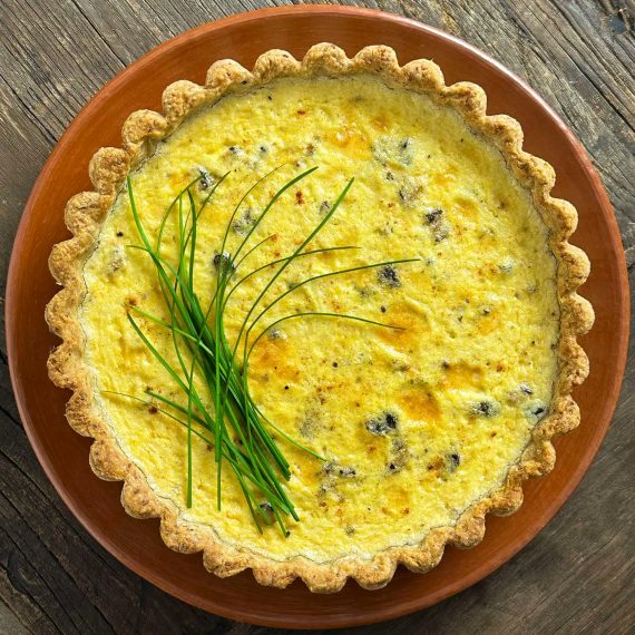 mushroom_cheddar_quiche_pecan_crust_1500