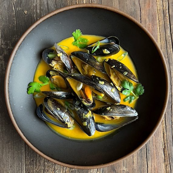 Turmeric and Lime Mussel Broth