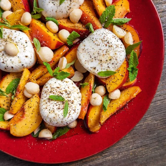 peach_burrata_macadamia_nut_salad_1500
