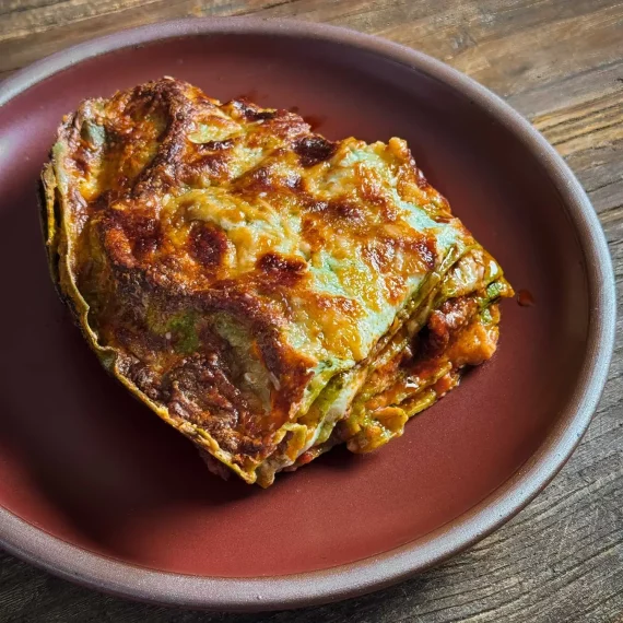 spinach_pasta_lasagna_with_bechamel_pork_ragu_v2_1500